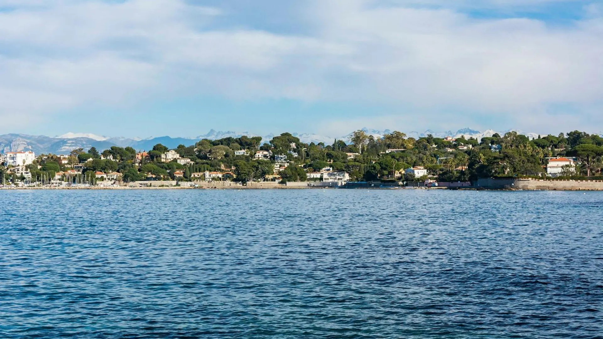 Le Juanais Cote D'Azur - Parking Prive Apartment