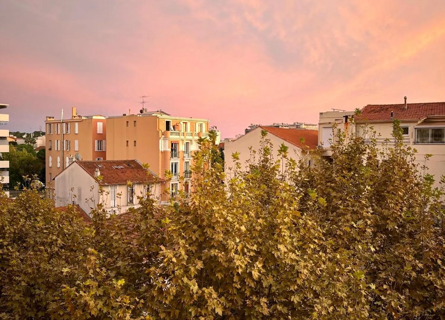Le Juanais Cote D'Azur - Parking Prive Apartment